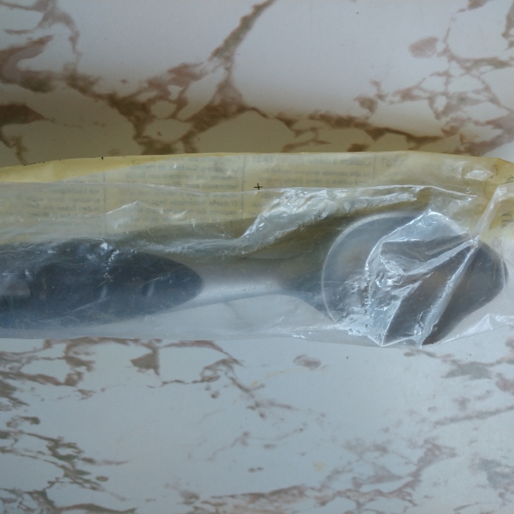 Pampered chef ice cream scoop